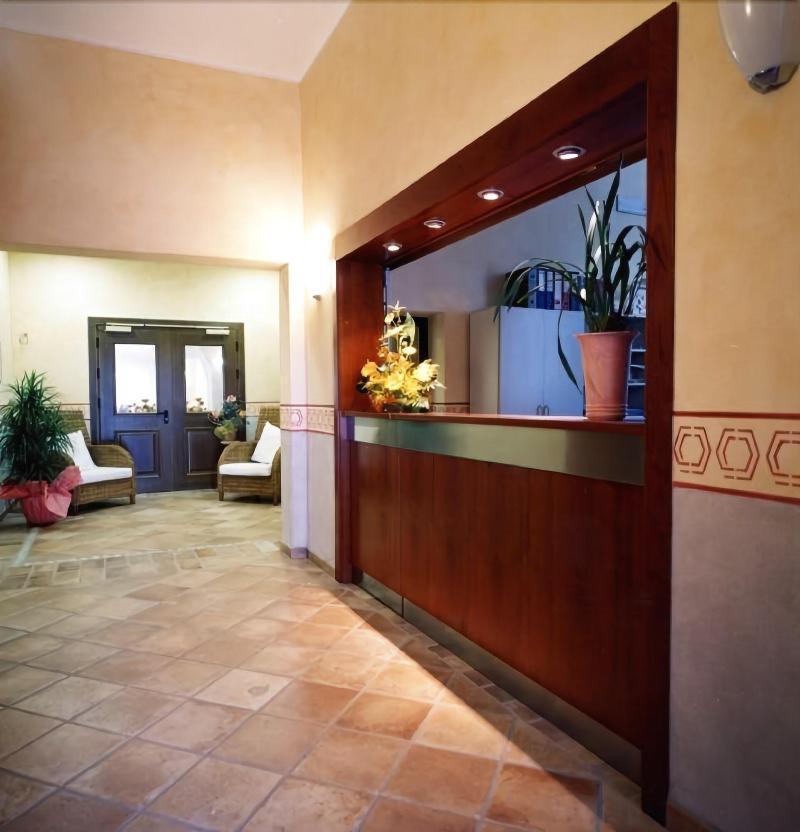 Hotel Tiziana Montepulciano Stazione Extérieur photo