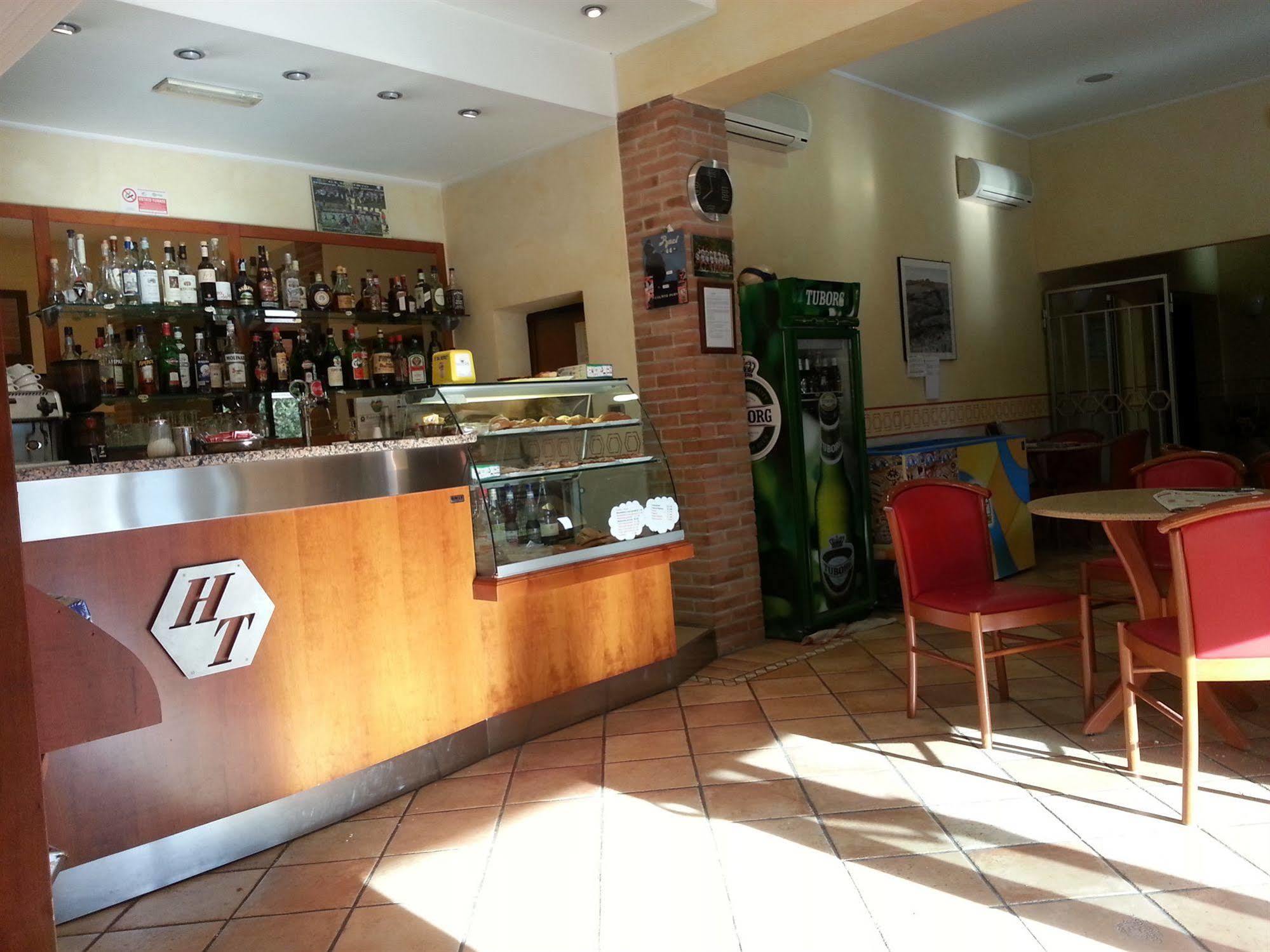 Hotel Tiziana Montepulciano Stazione Extérieur photo