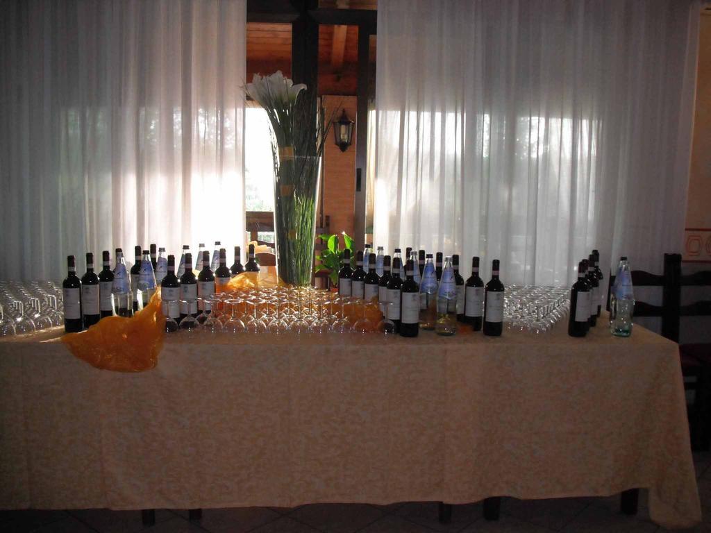 Hotel Tiziana Montepulciano Stazione Extérieur photo